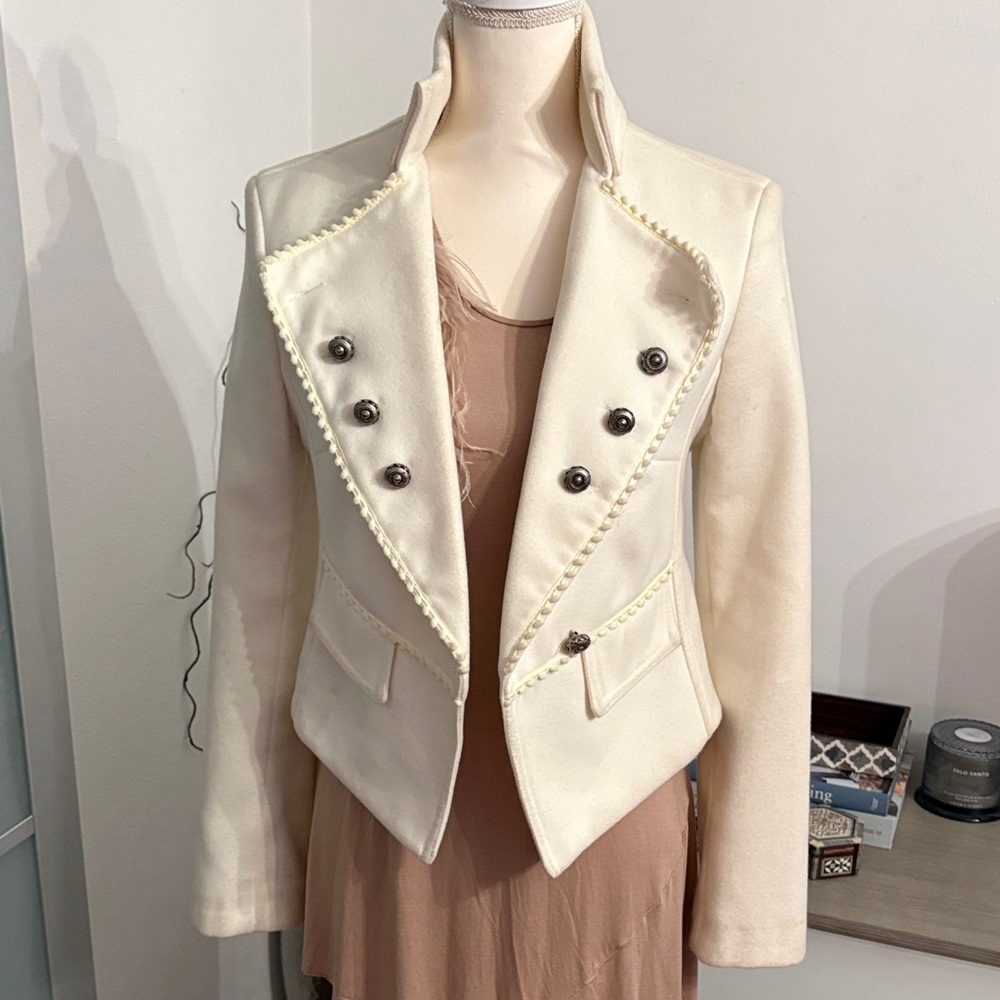 Elegant Cream Double-Breasted Women's Jacket wool feel
